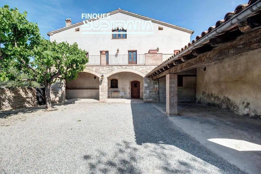 Jardin - Restored Farmhouse with Pool in Igualada