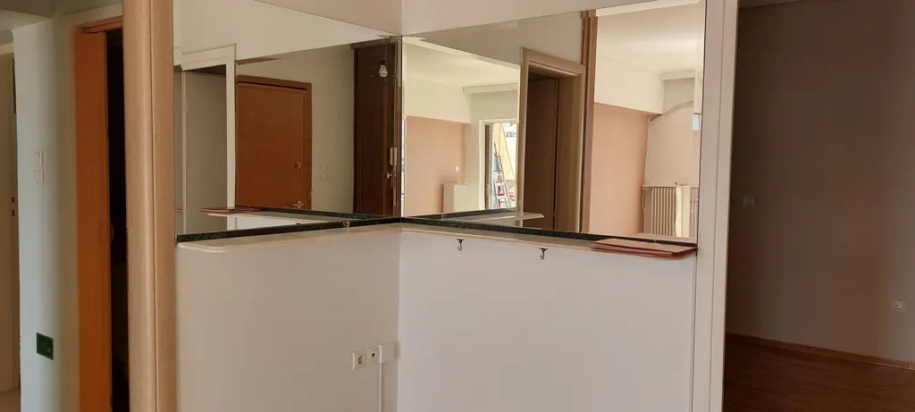 Ingresso - Apartment with Forest View in Polygono
