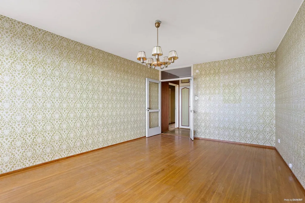 Toad - Apartment with Renovation Potential in Grindtorp