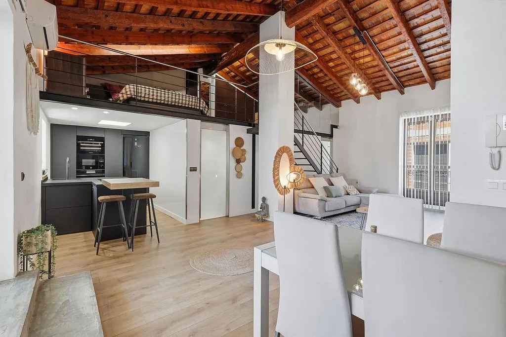 Elutuba - Penthouse with Terrace and Balcony in Alaquàs