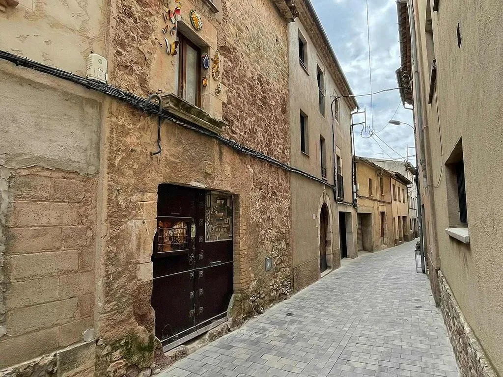 Välivaade - Stone Semi-detached House with Garden in Moià