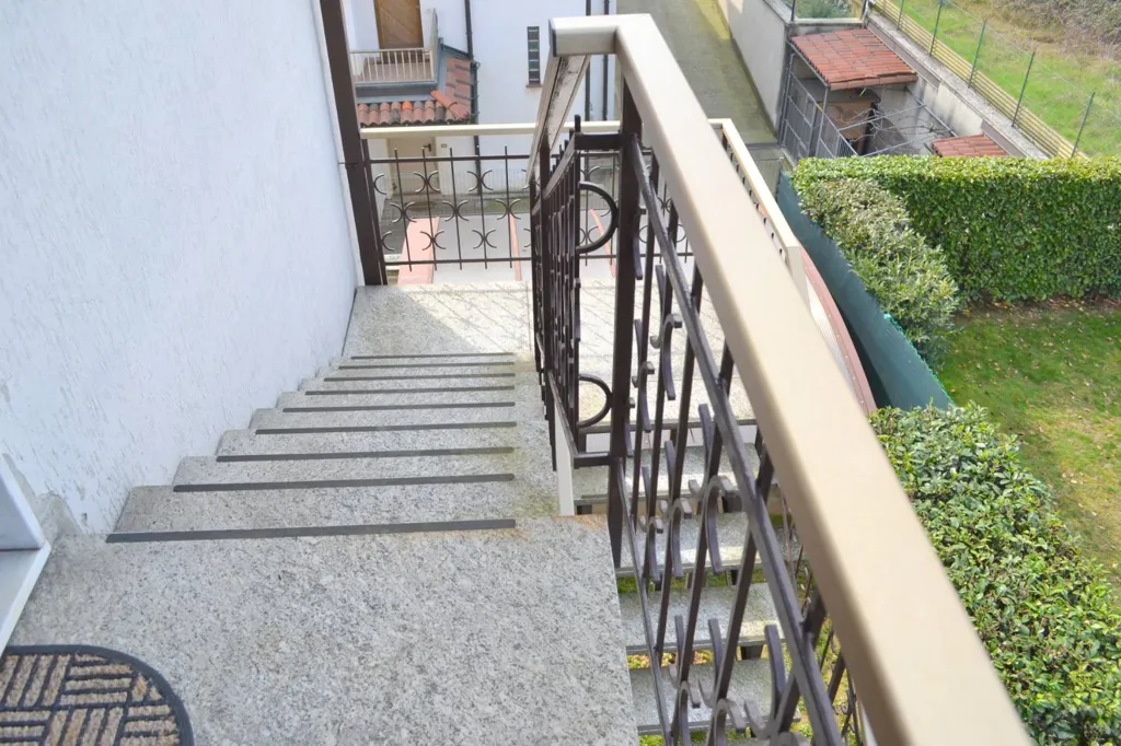 Stanze - Villa con giardino privato a Capriate San Gervasio