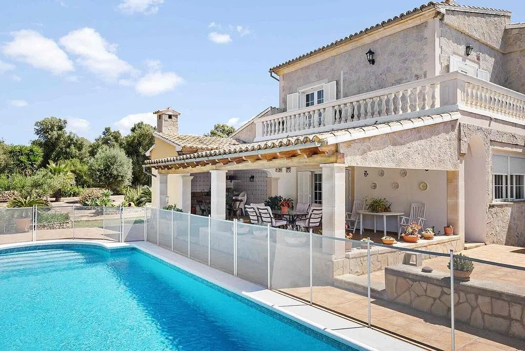 Piscine - Chalet with Pool and Terrace in Sa Cabaneta