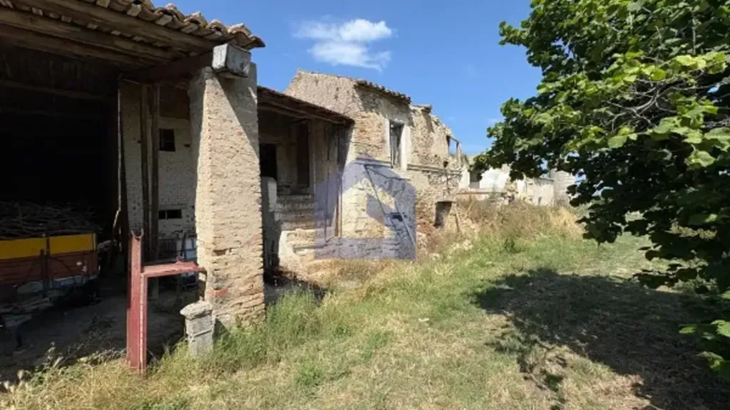 Välivaade - Rustic Casale for Restoration in San Vito Chietino