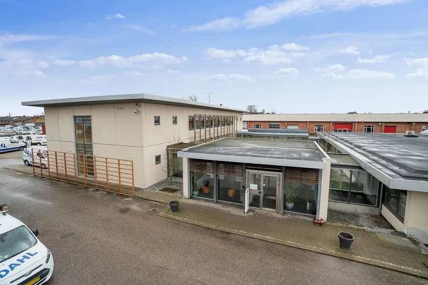 Extérieur - Office Building with Storage in Rødovre