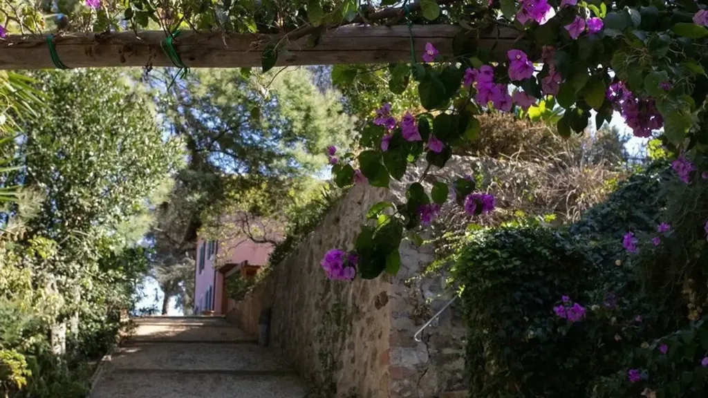 Aed - Historic Villa with Pool in Porto Azzurro
