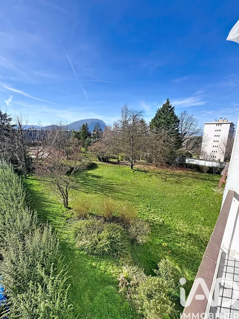 Jardin - Appartement avec Balcon à Annemasse