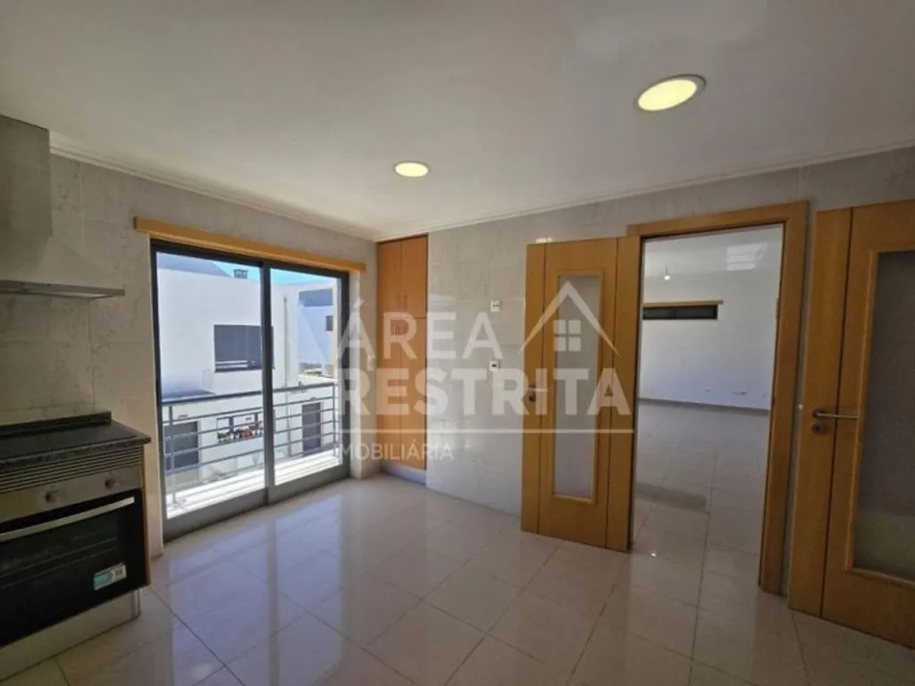 Cuisine - Luxury Detached House with Garden in Almada
