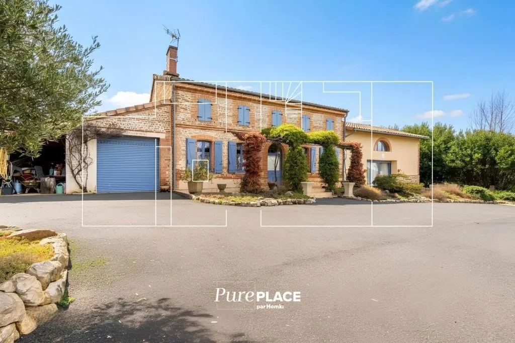 Exterior - Renaissance Villa with Pool in Auterive