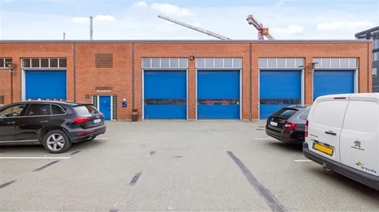 Välivaade - Warehouse with Loft Space in Aarhus C