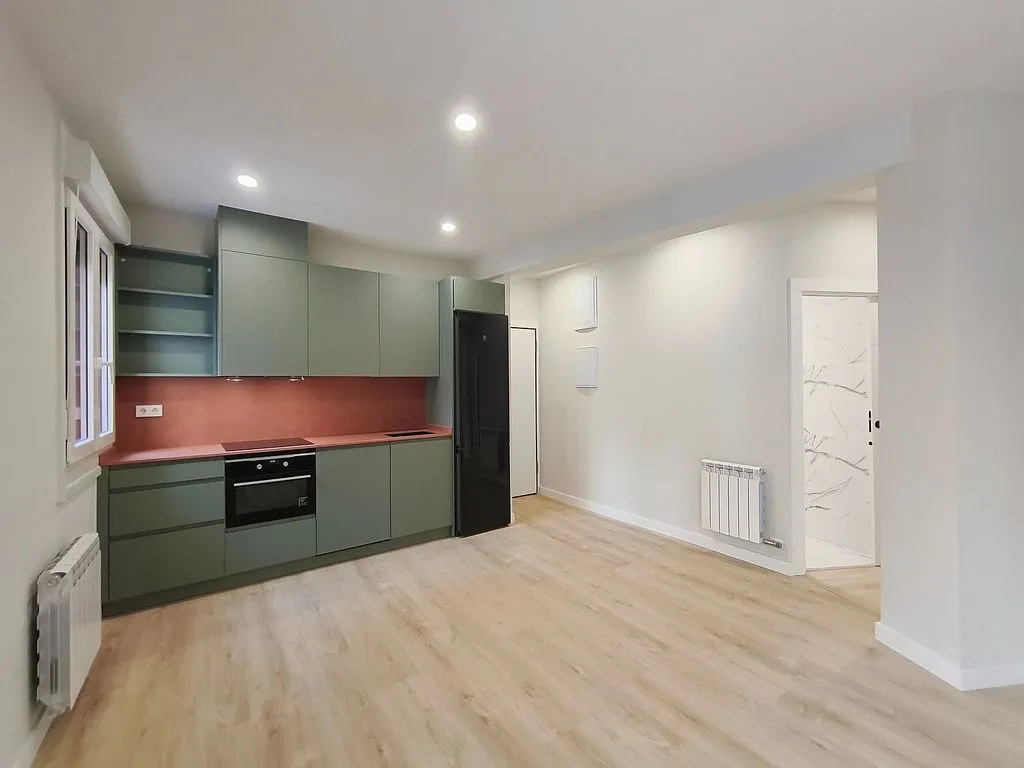 Cucina - Modernised Apartment with Balcony in Logroño