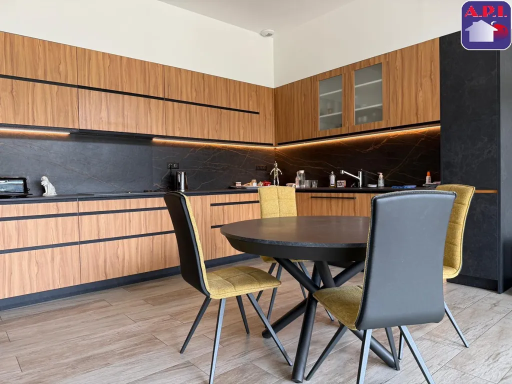 Köök - Luxury Villa with Pool in Foix