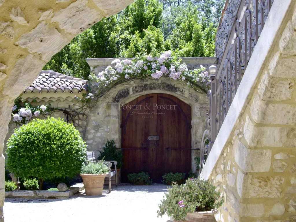 Aed - Restored 17th-Century Silk Farm with Pool in Ardèche