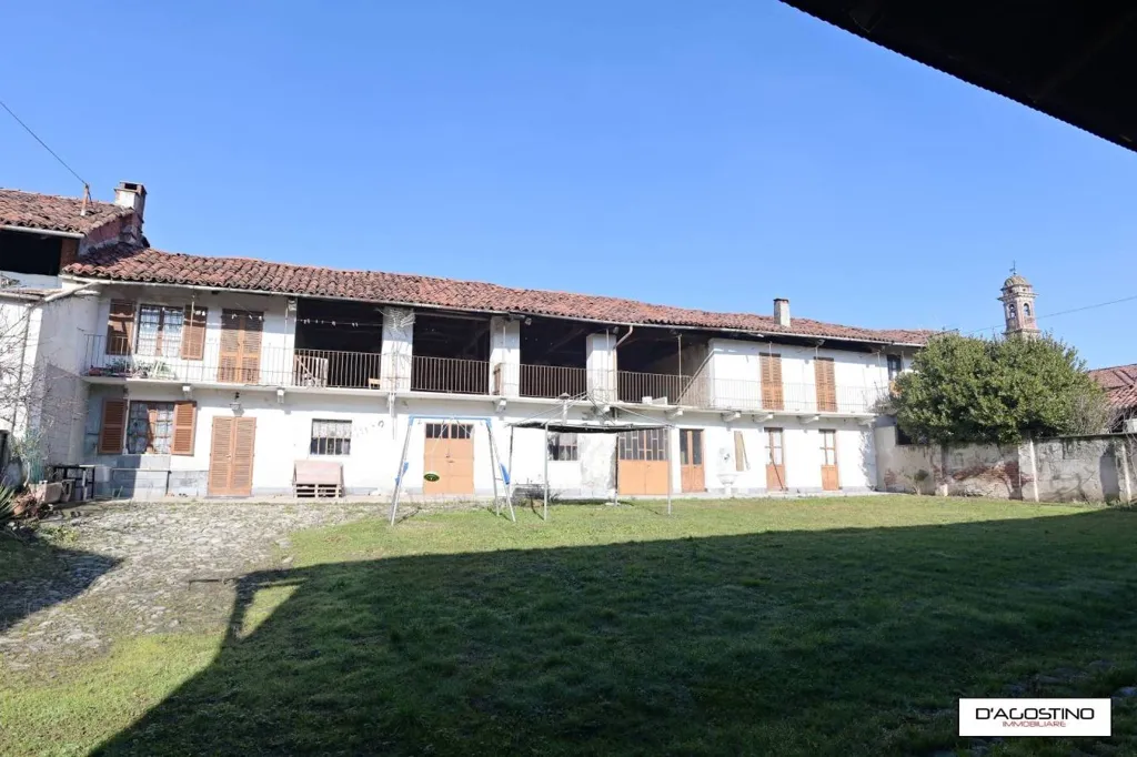 Välivaade - Terraced House with Garden in Rivarolo Canavese
