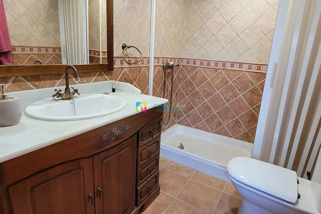 Bathrooms - Chalet with Pool and Terrace in Cantoria