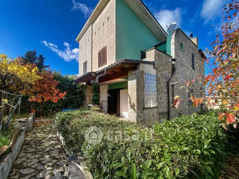 Välivaade - Bifurcated Villa with Garden in Pignola