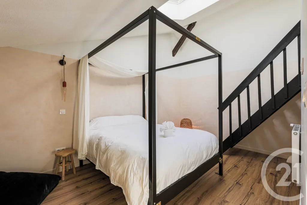 Chambres - Maison Rénovée avec Jardin à Moirans
