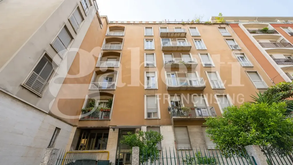 Esterno - Signorile Flat with Balcony in Milan