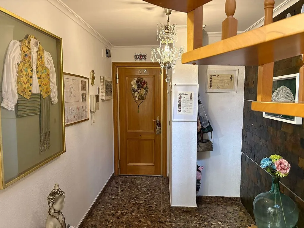 hallway_entrance