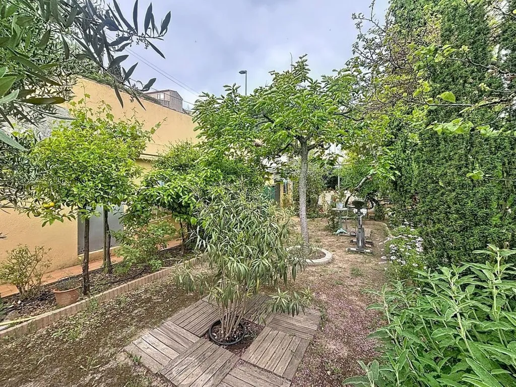 Jardin - Maison avec Jardin et Garage à Ollioules