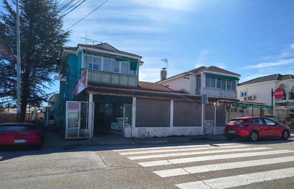 Exterior - Dual Chalets with Commercial Potential in Trijueque
