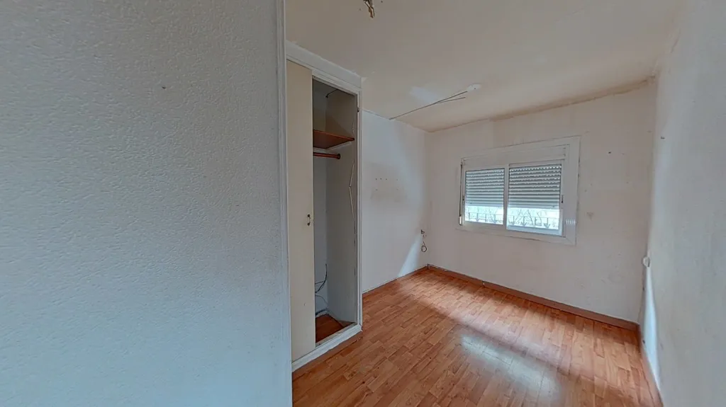 Toad - Apartment with Garden Access in Ripollet, Barcelona
