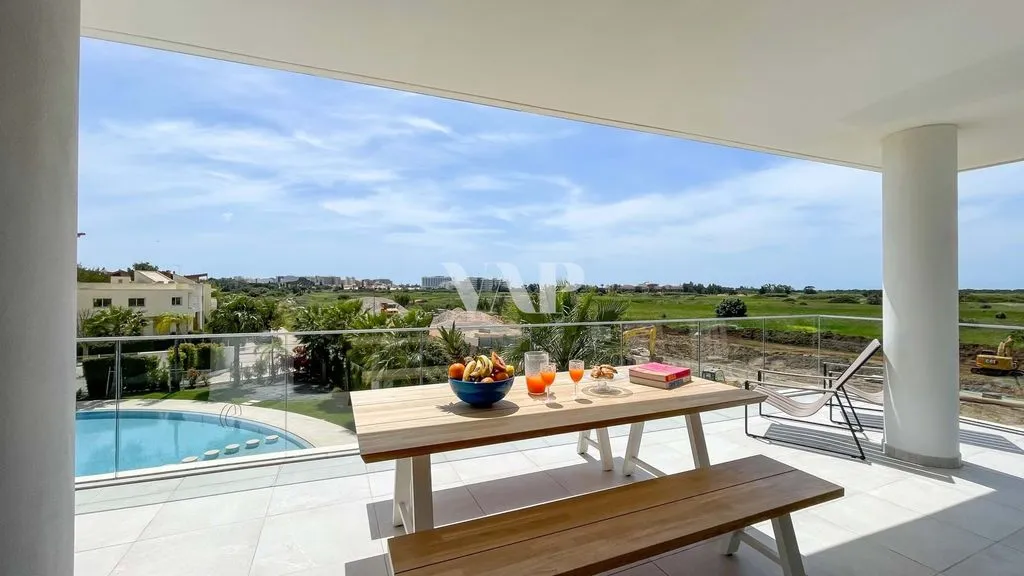 Terrasse - 4-Bedroom Penthouse with Rooftop in Vilamoura