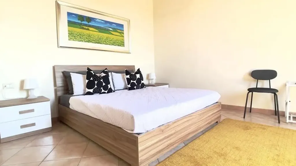 Chambres - Triplex with Terrace in Fucecchio Historic Centre