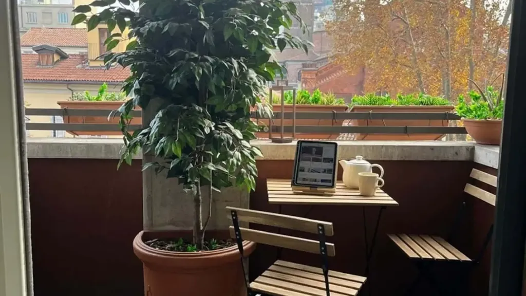 balcony