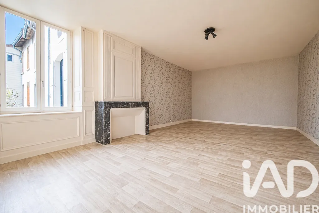 Toad - Apartment with Parking in Verdun Centre