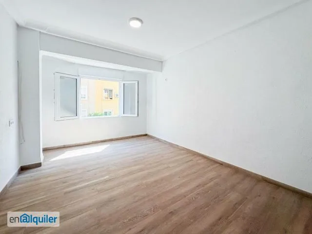 Stanze - Modernised Apartment with Balcony in Monteolivete