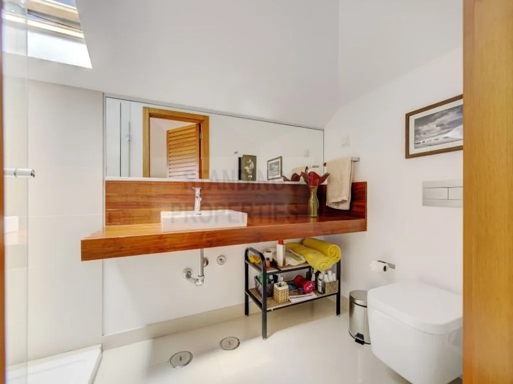 Salles de bain - Luxury Duplex with Golf Views in Alcantarilha