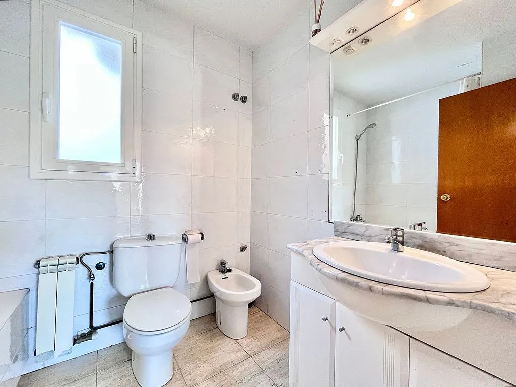 Vannitoad - Duplex with Buhardilla in Collblanc