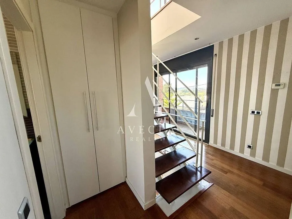 Pièces - Spacious House with Garden in Rubí