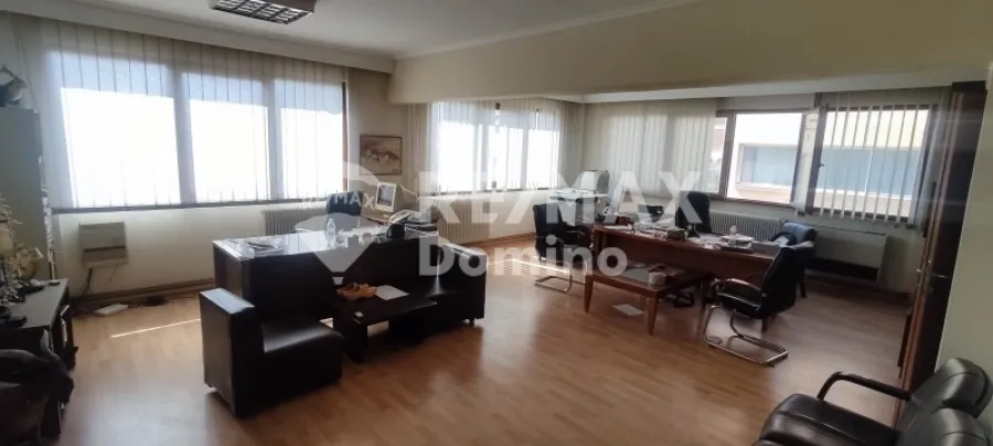 Office - Office with Open View in Thessaloniki Vardaris