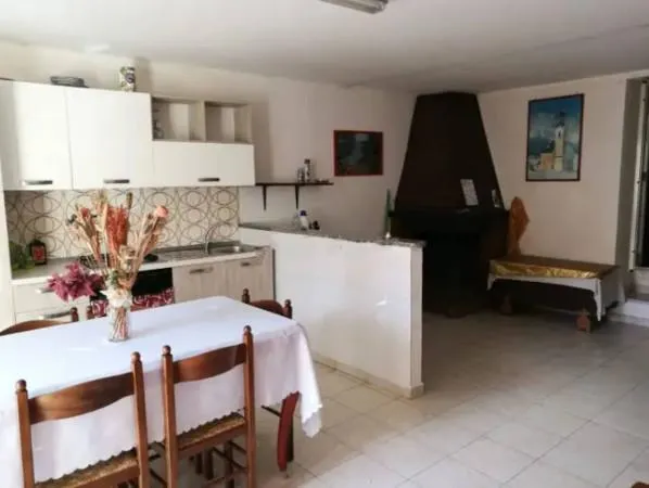 Two-Storey Apartment with Kitchen in Lattarico