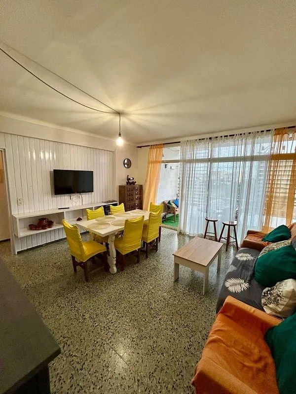 Séjour - Apartment with Private Terrace in Roses