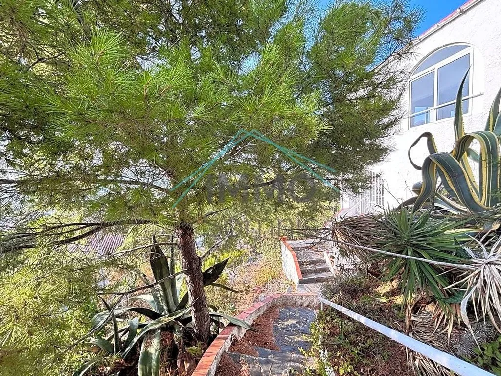 Jardin - Renovated Villa with Views in Roses