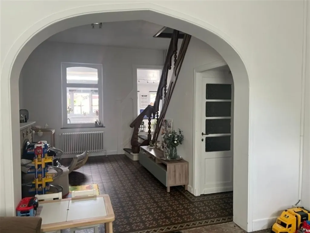 Flur - 1930s House with Basement in Montenaken
