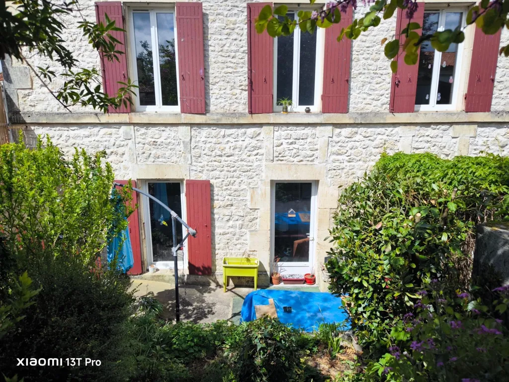 Exterior - Charming House with Garden in Saint-Jean-d'Angély