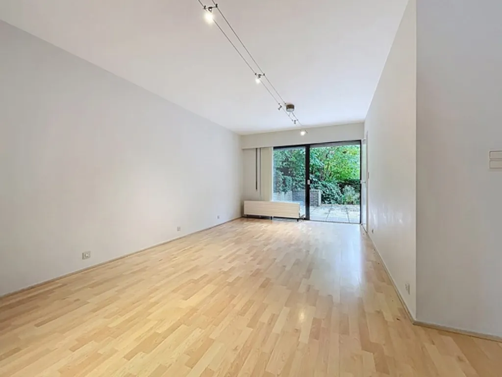Soggiorno - Bright Ground Floor Apartment with Garden in Quiet Area