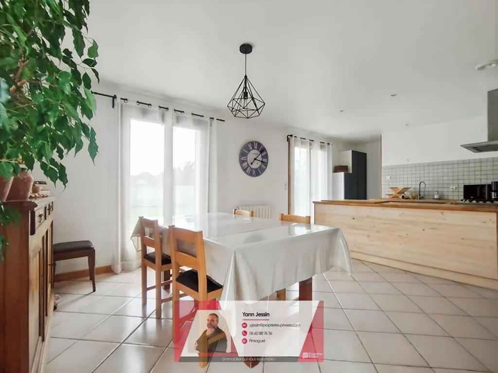 Söögituba - Single-Storey House with Large Garden in Roques