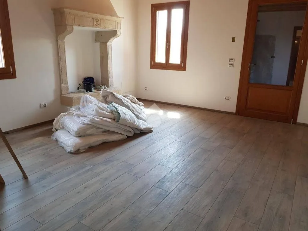 Soggiorno - Luxury Villa with Panoramic Terrace in Pescantina