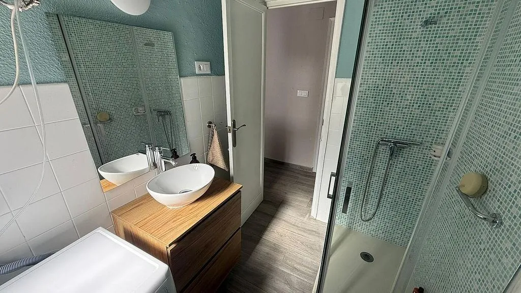 Salles de bain - Furnished Flat with Balcony in Santa Clara