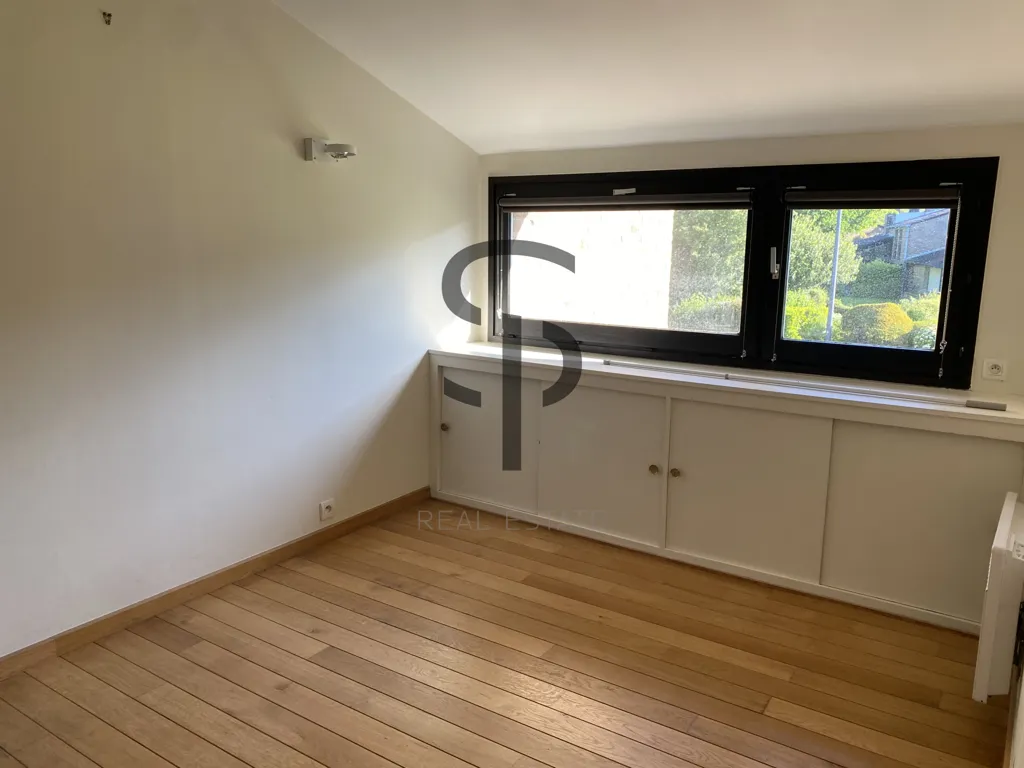 Pièces - Maison avec Vue Golf et Terrasse à Brigode