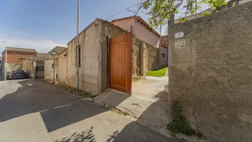 Välivaade - Rustic Semi-Detached Villa with Private Garden in Ussana