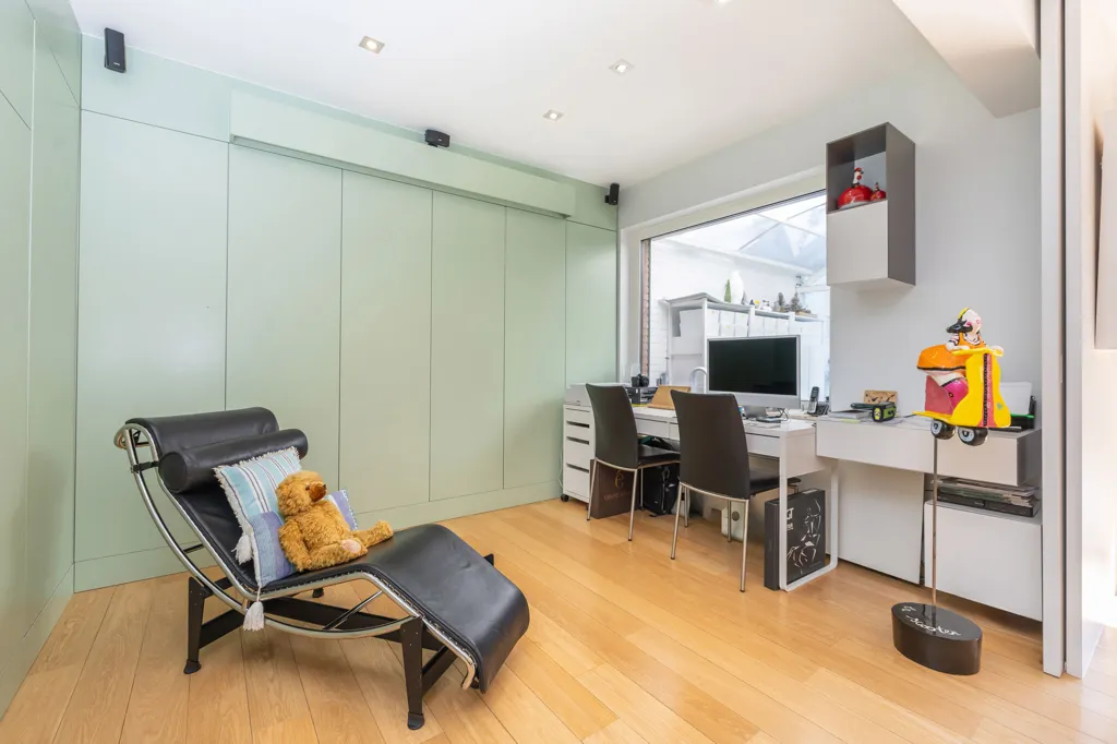 Bureau - Appartement 1 Chambre avec Jardin à Uccle