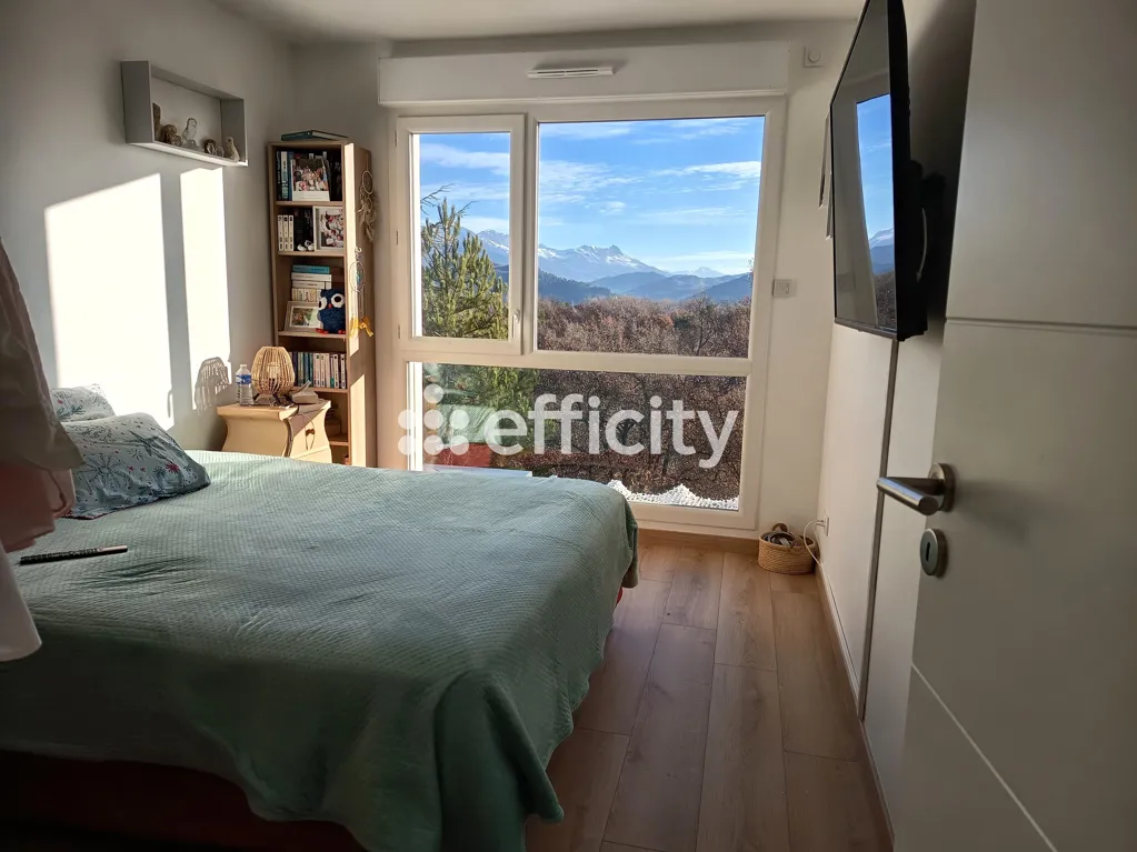 Magamistoad - New Duplex Apartment with Mountain View in Gap