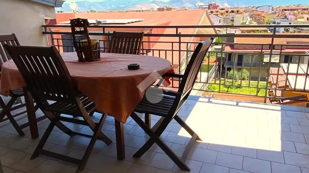 Balcone - Appartamento con terrazzo in parco ad Acerra