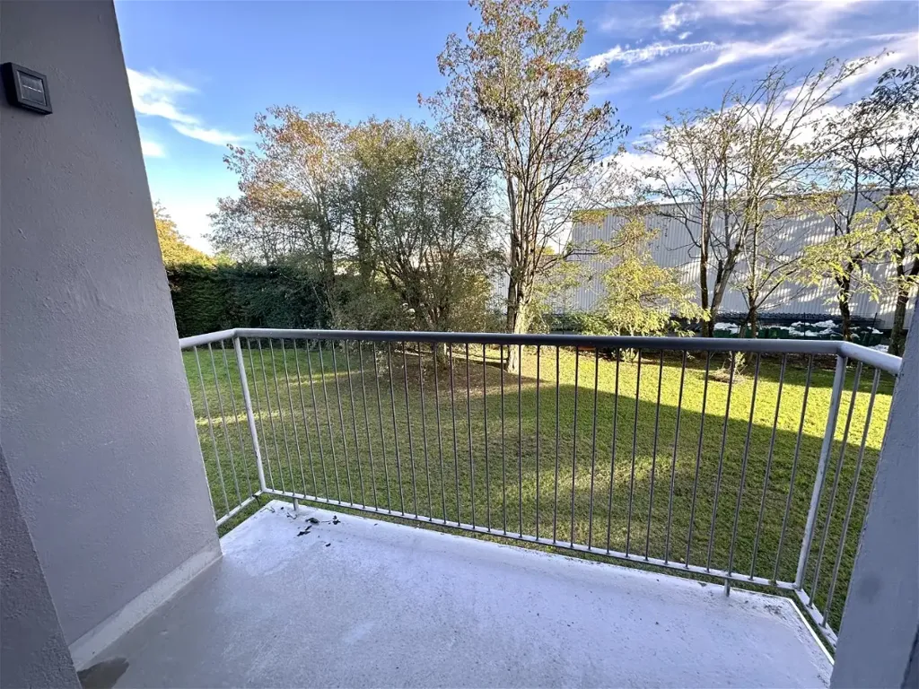 Balcon - Appartement avec Balcon au 1er Étage
